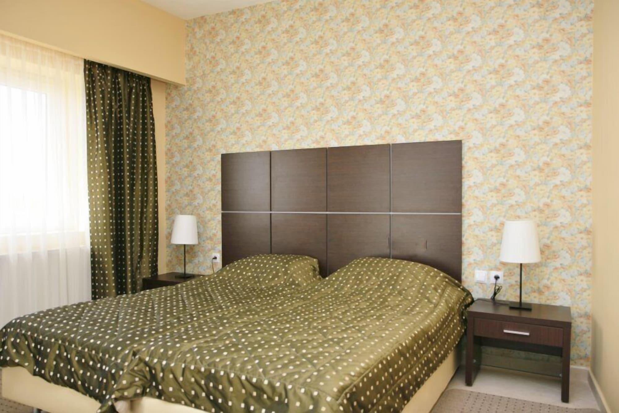 Assembly Hotel Анхиалос Экстерьер фото