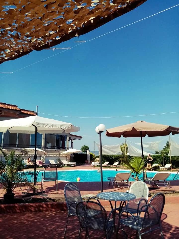 Assembly Hotel Анхиалос Экстерьер фото